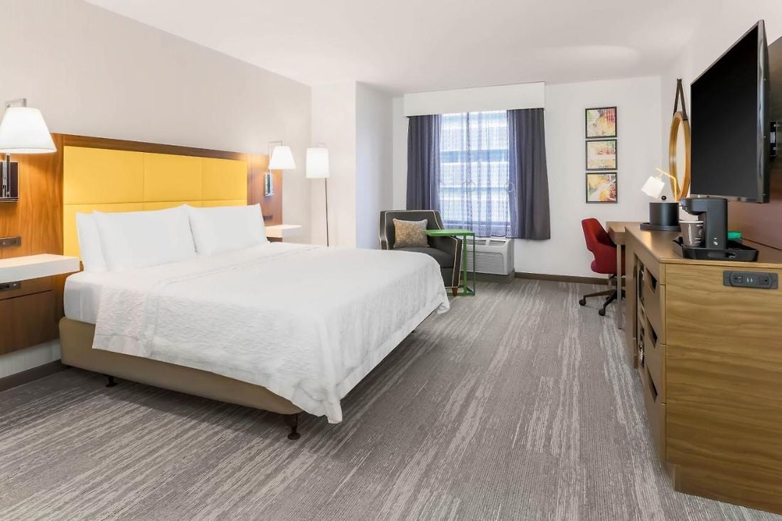 Hampton Inn MD Hotel Furniture Liquidation