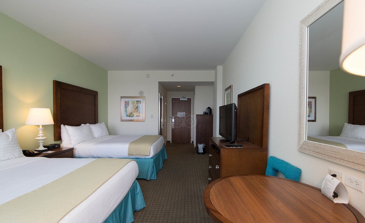 Holiday Inn FL Hotel Furniture Liquidation