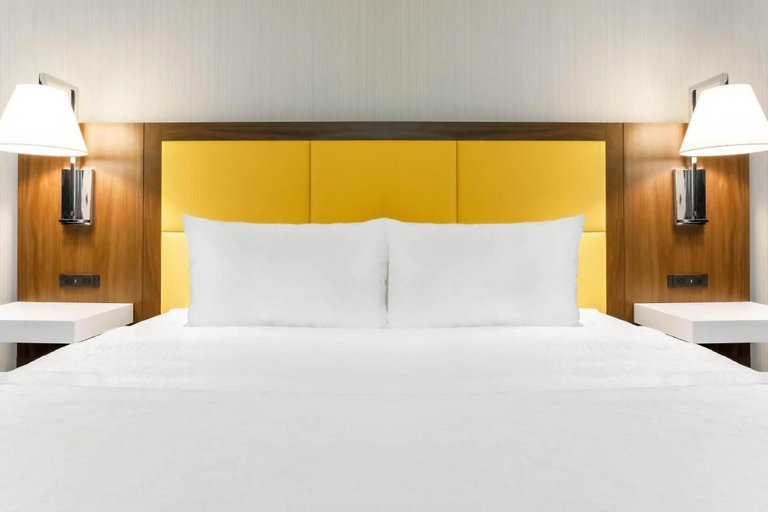 Hampton Inn MD Hotel Furniture Liquidation